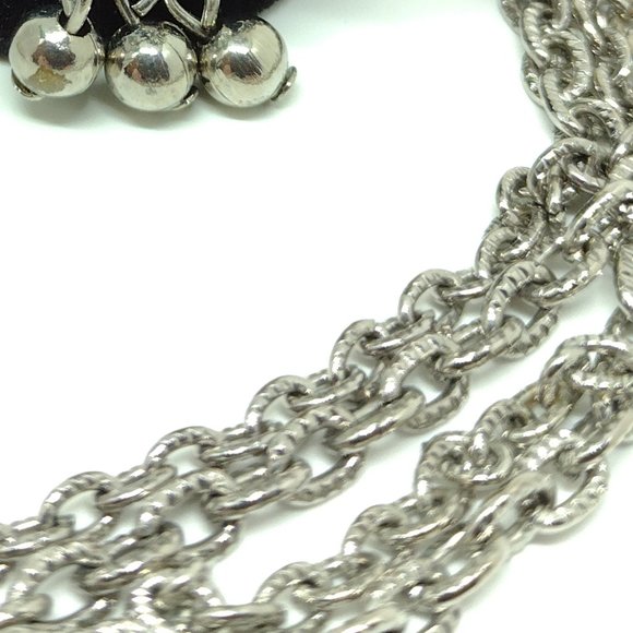 Bright Silvertone  26" Cable Chain  Necklace with Bell Like Dangle - Picture 8 of 8